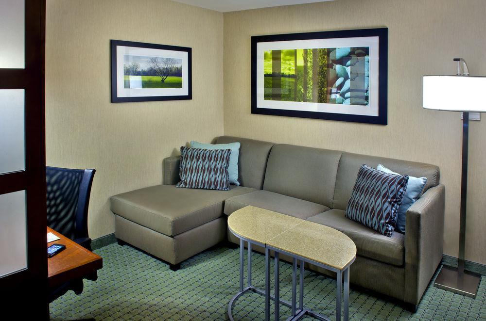 Springhill Suites Long Island Brookhaven Bellport Экстерьер фото